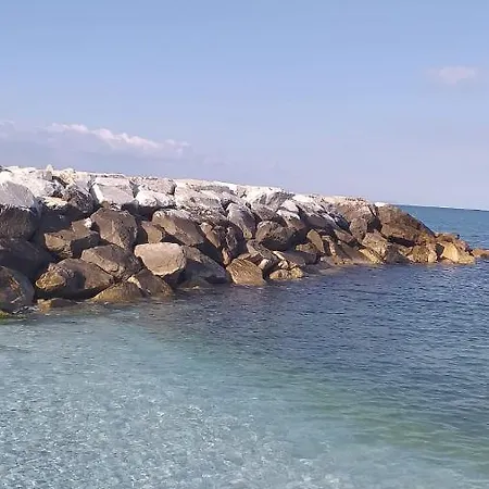 Affittacamere Affreschi Sul Mare *
